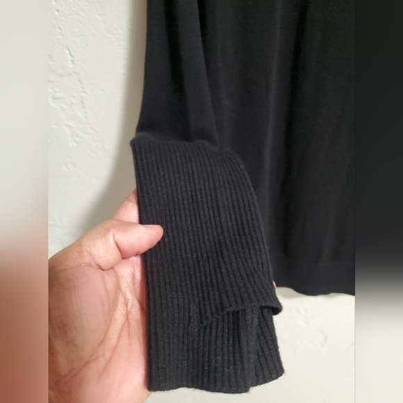 Lululemon Athletica Classic Black Knit Top - Picture 5 of 9